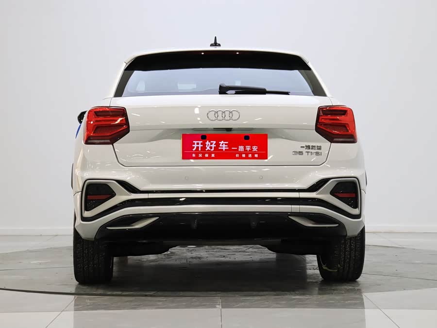 Audi Q2L 2022 car image #19