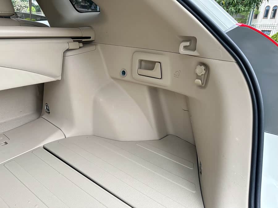 Toyota 2014 car image #19