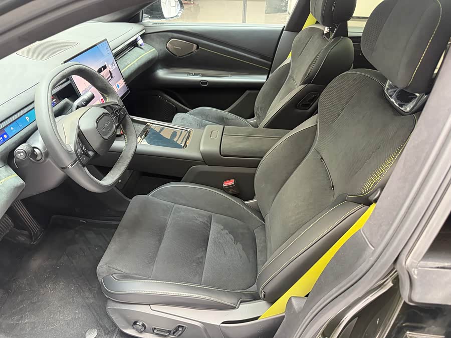 Lynk & Co 10 EM-P 2025 car image #19