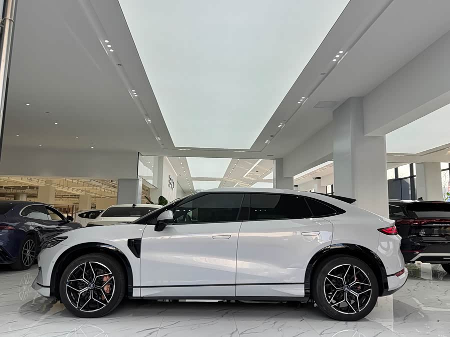 BYD SongL EV 2025 car image #19