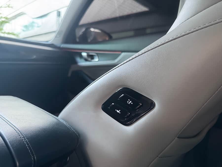 Changan UNI-K iDD 2022 immagine di auto #19