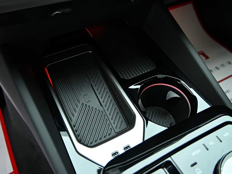 BMW 5 Series 2025 car image #19