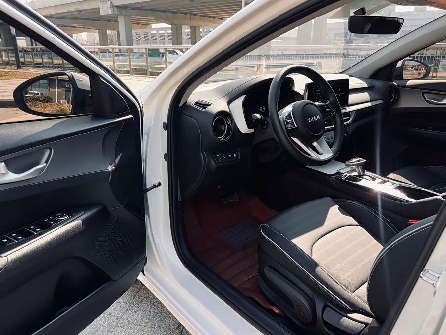 Kia K3 2026 изображение автомобиля #19