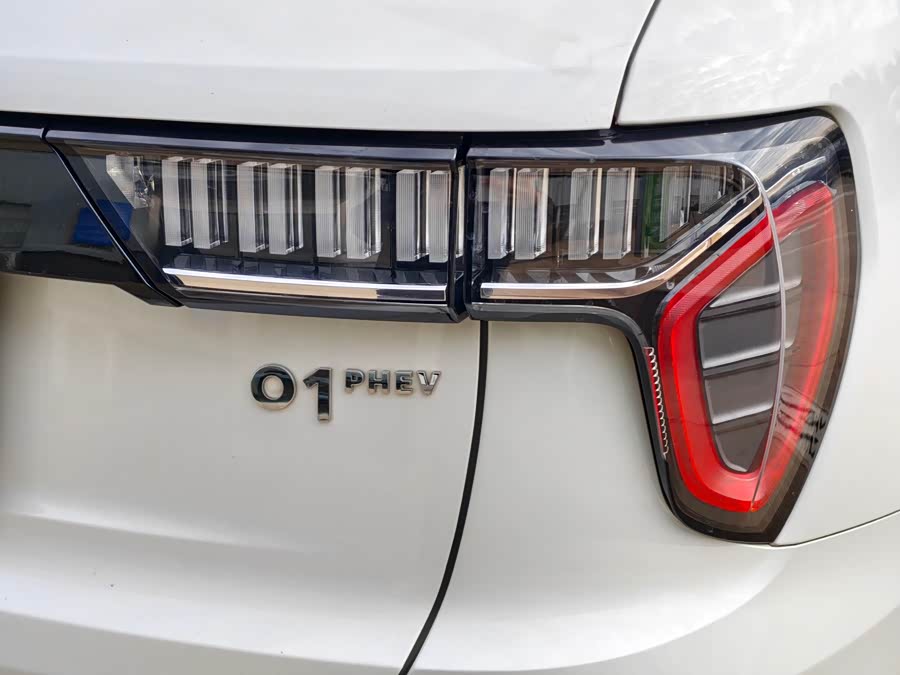 Lynk & Co 01 EM-P 2023 car image #19