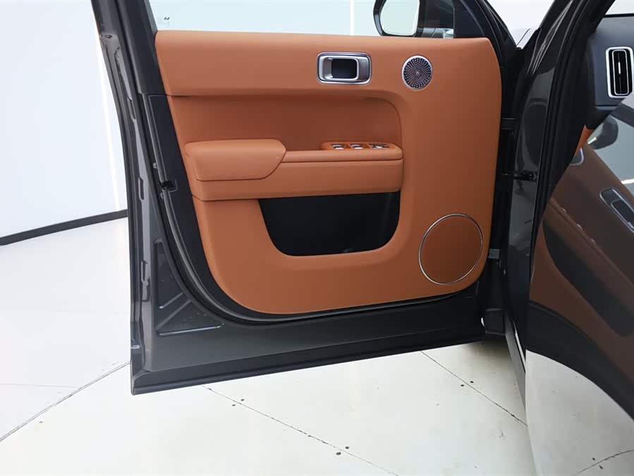 Li L7 2025 immagine di auto #19