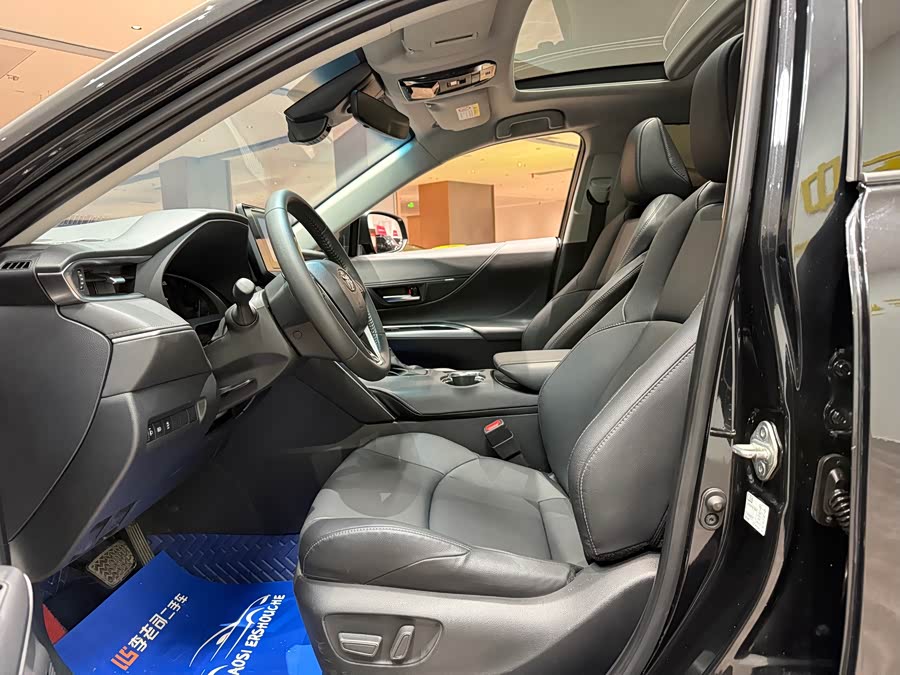 Toyota Venza 2022 car image #19