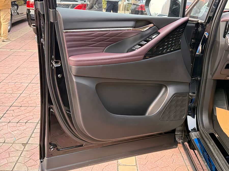 广汽传祺 传祺M8 2025 汽车图片 #19