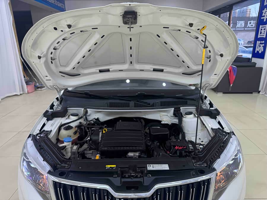 Skoda Kamiq 2021 imagem de carro #19