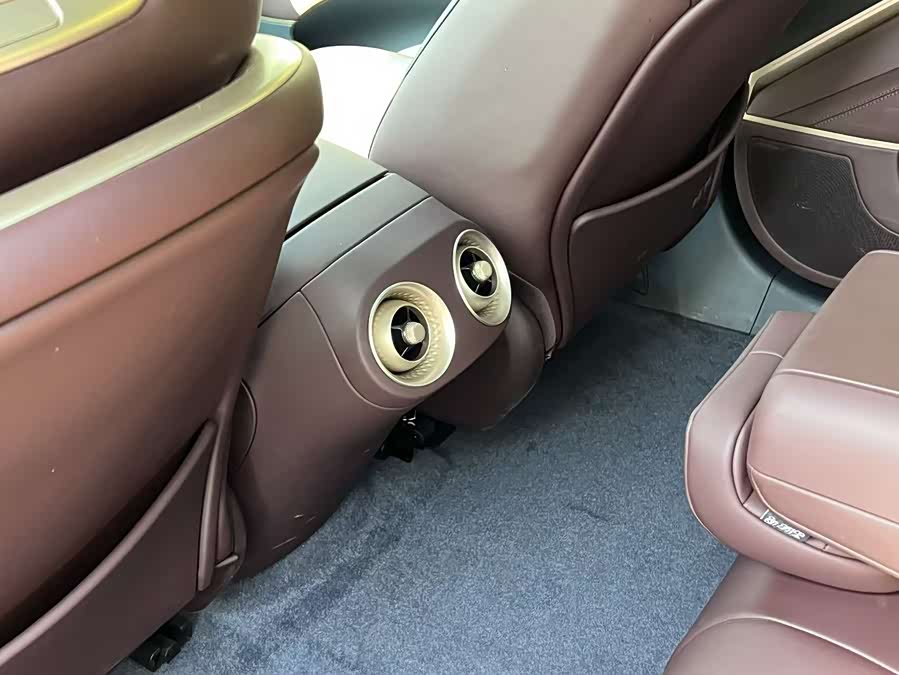 Avatr 11 2025 image de voiture #19