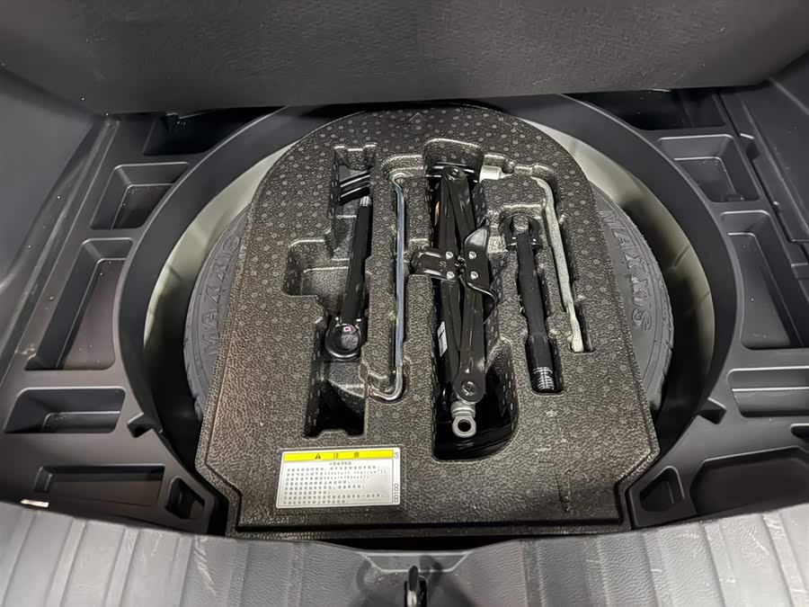 Toyota Frontlander 2023 car image #19