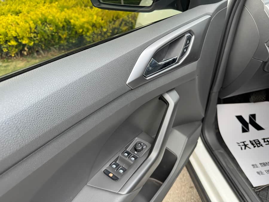 Volkswagen T-Cross 2021 #19 Volkswagen T-Cross 2021 car image #19