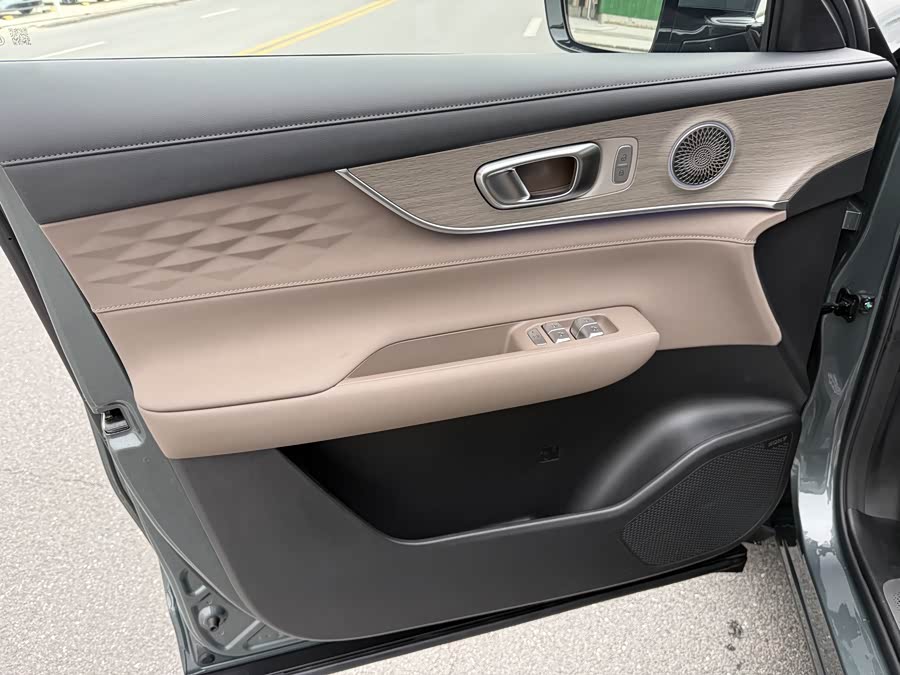 奇瑞 瑞虎8 PLUS 2025 汽车图片 #19