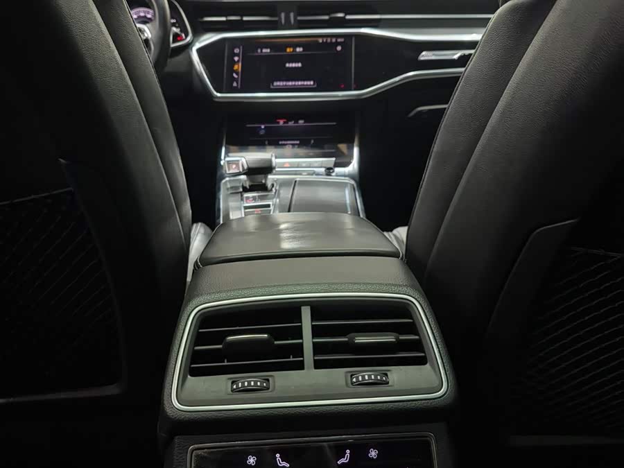 Audi A6L 2019 car image #19