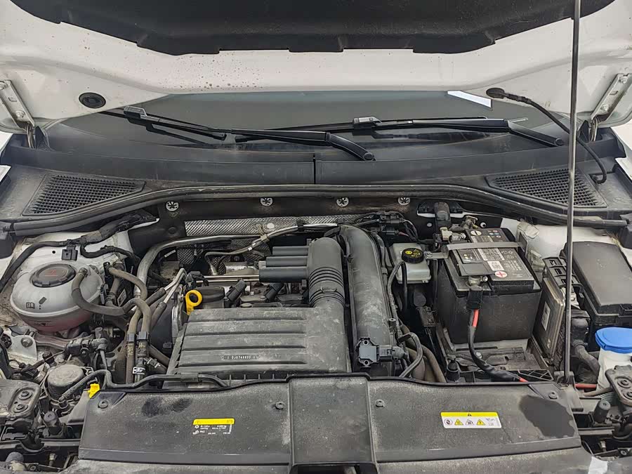 Volkswagen T-Roc 2021 car image #19