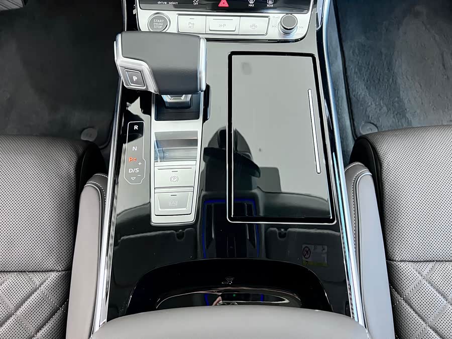 奥迪 奥迪A8 2025 汽车图片 #19