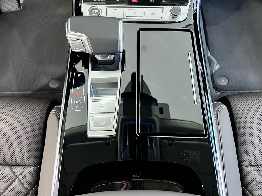 奥迪 奥迪A8 2025 汽车图片 #19