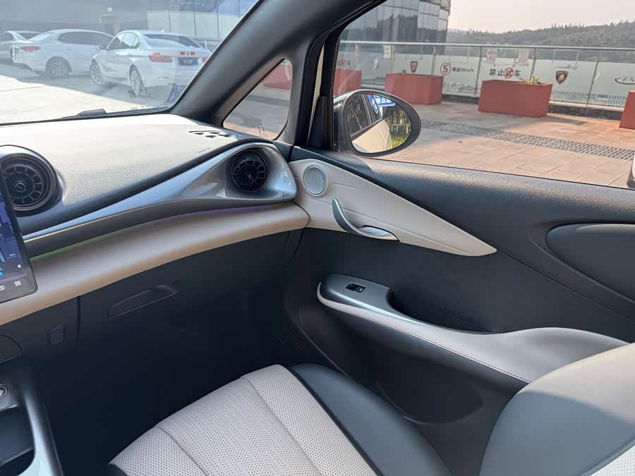 BYD Dolphin 2025 صورة سيارة #19