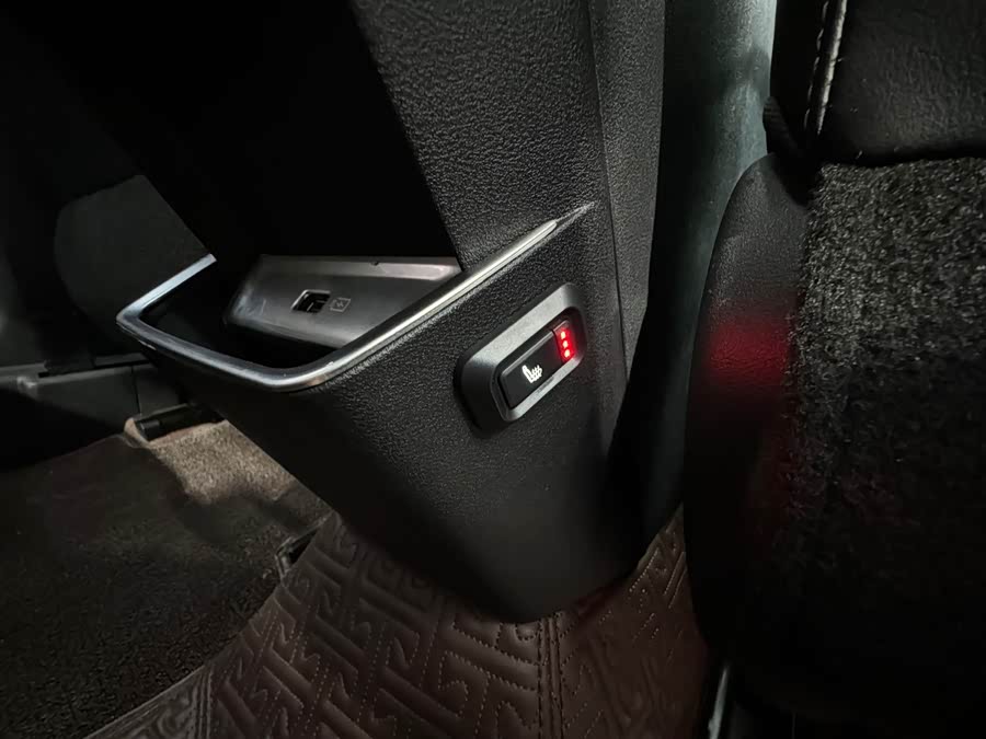 GEELY Emgrand 2022 #19 GEELY Emgrand 2022 car image #19