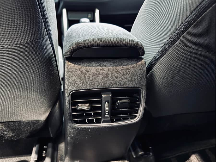 Toyota Corolla Cross 2023 car image #19