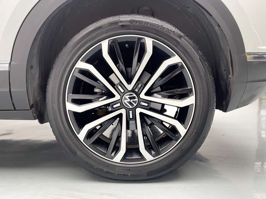 Volkswagen T-Roc 2022 car image #19