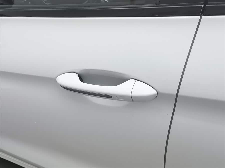 GEELY Binray 2020 immagine di auto #19