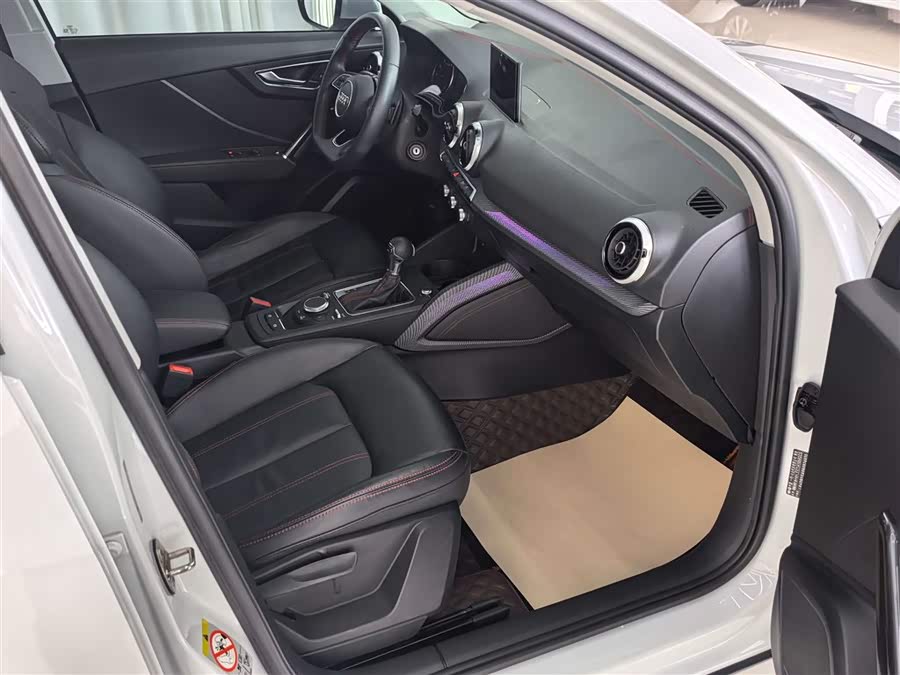 Audi Q2L 2023 imagem de carro #19