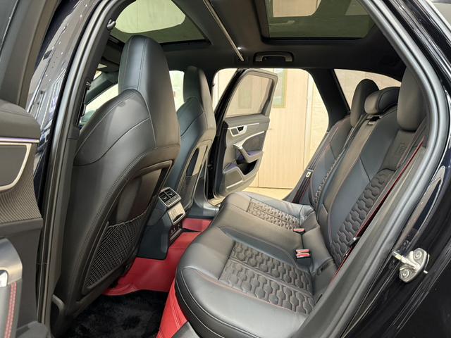 Audi RS 6 2021 car image #19