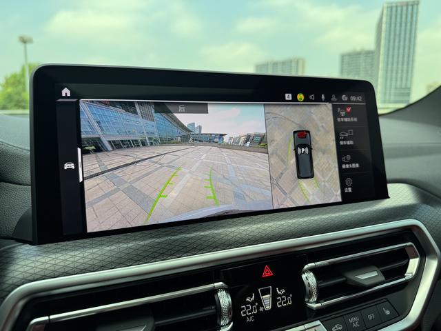 BMW X3 M 2024 #19 BMW X3 M 2024 car image #19