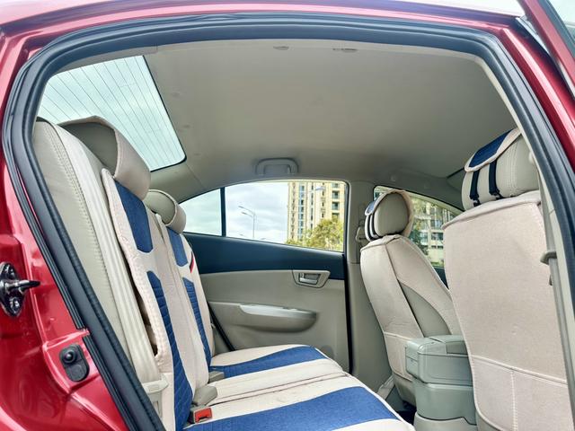 Changan Alsvin V5 2014 car image #19