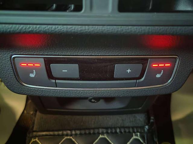 Audi SQ5 2023 صورة سيارة #19