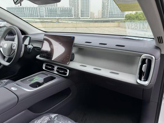 零跑汽车 零跑B01 汽车图片 #19