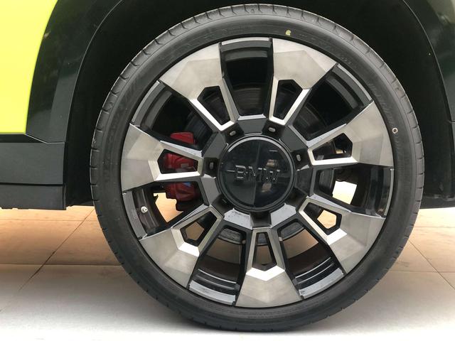 BMW XM صورة سيارة #19