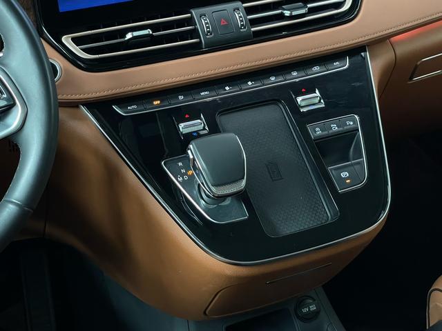 HongQi HQ9 2022 #19 HongQi HQ9 2022 car image #19