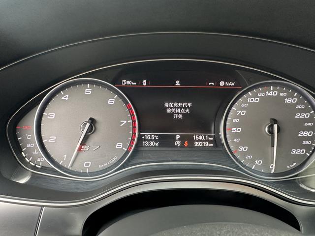 Audi S7 2016 car image #19