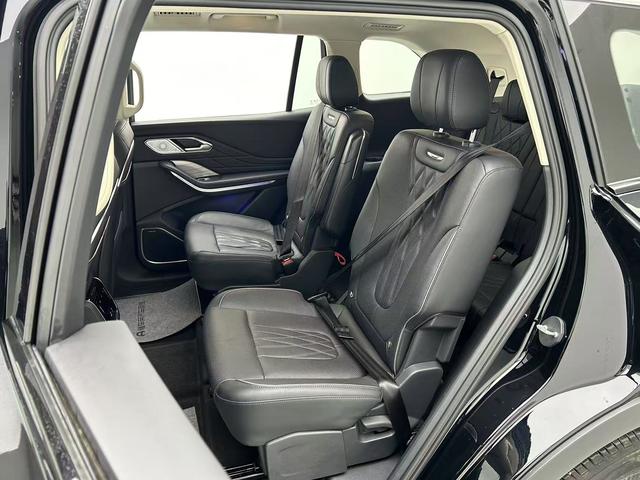 HongQi HS7 PHEV 2024 #19 HongQi HS7 PHEV 2024 car image #19