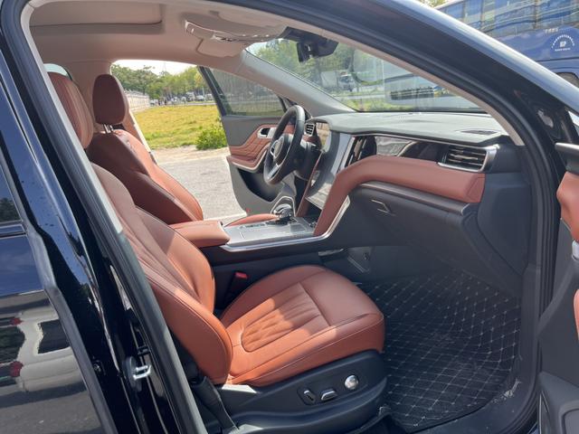 HongQi HS7 PHEV 2025 car image #19