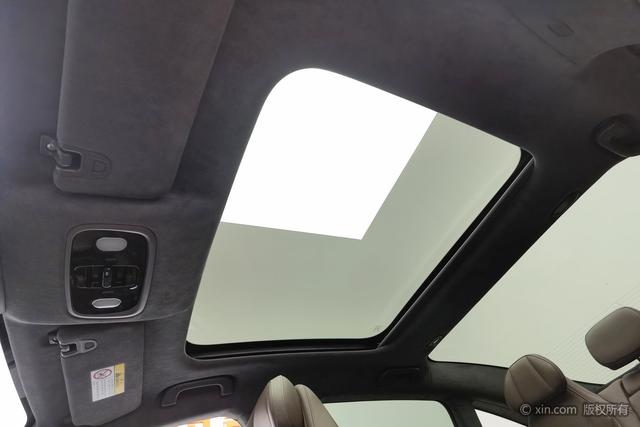 零跑汽车 零跑C01 2022 汽车图片 #19