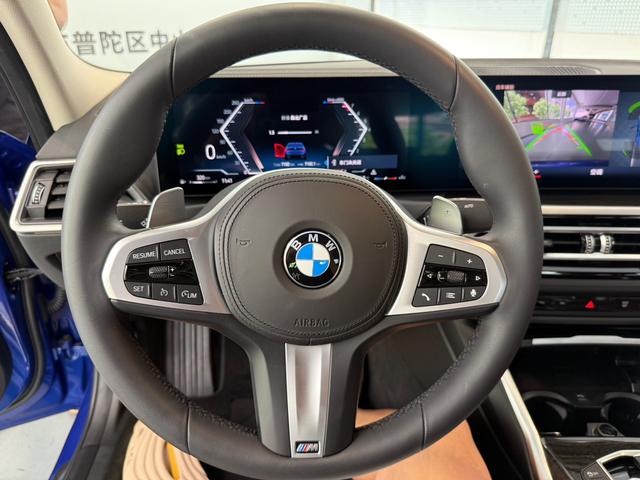 BMW M8 2023 car image #19