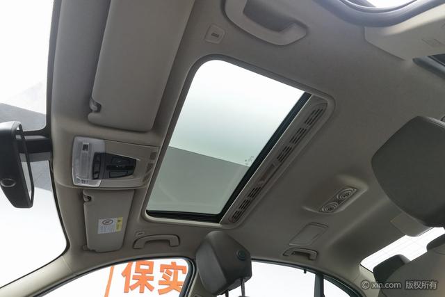 BMW M760Le 2018 car image #19