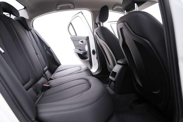 BMW 1 Series 2022 #19 BMW 1 Series 2022 car image #19