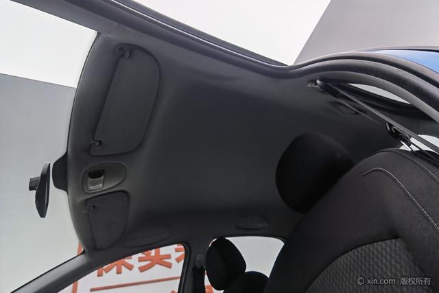 Peugeot 207 2014 car image #19