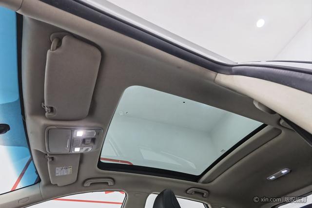 GEELY Emgrand GS 2018 car image #19