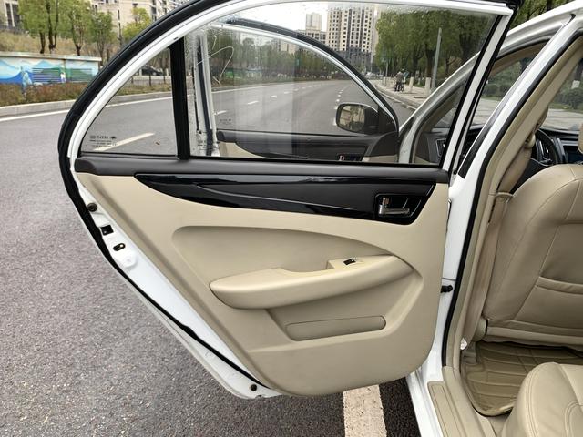 GEELY GC7 2013 car image #19