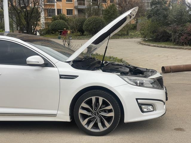 Kia K5 2015 car image #19