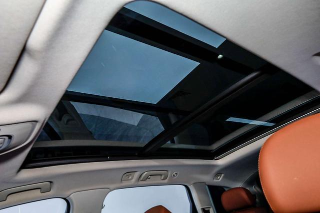 Audi Q7 2021 car image #19