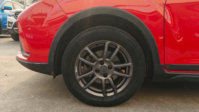 Livan X3 PRO 2023 изображение автомобиля #19