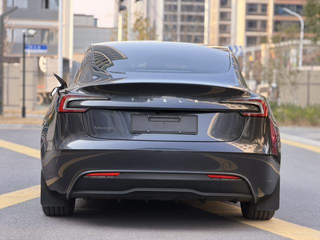 Tesla Model 3 2024 #19 Tesla Model 3 2024 car image #19
