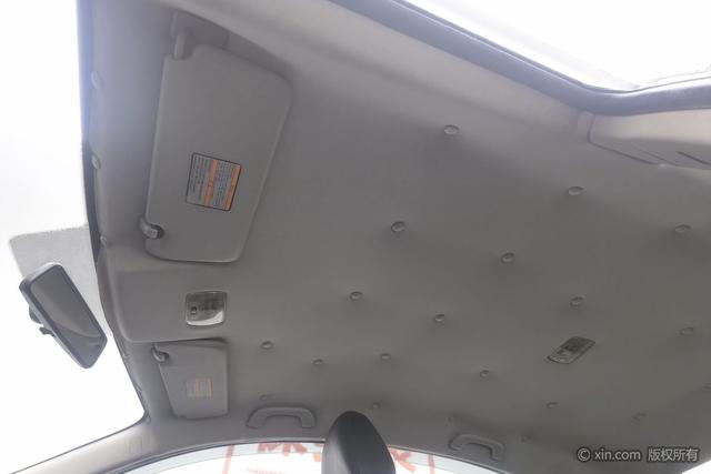 Forthing JOYEAR S50 2015 car image #19