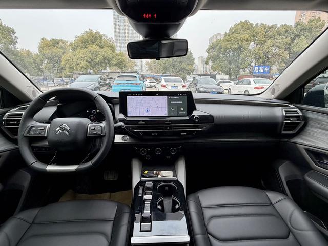 Citroen C5 X 2024 #19 Citroen C5 X 2024 car image #19