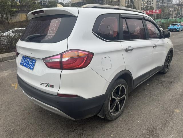 SWM斯威汽车 SWM斯威X7 2018 #19 SWM斯威汽车 SWM斯威X7 2018 汽车图片 #19